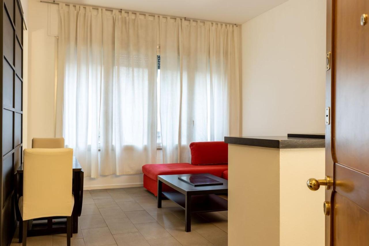 Apartment In Brera-Fatebenefratelli-Porta Nuova-Milano Экстерьер фото