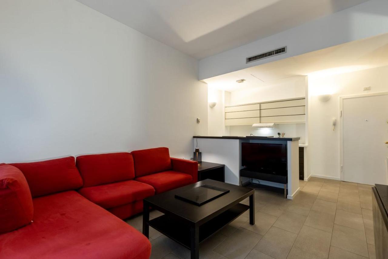 Apartment In Brera-Fatebenefratelli-Porta Nuova-Milano Экстерьер фото