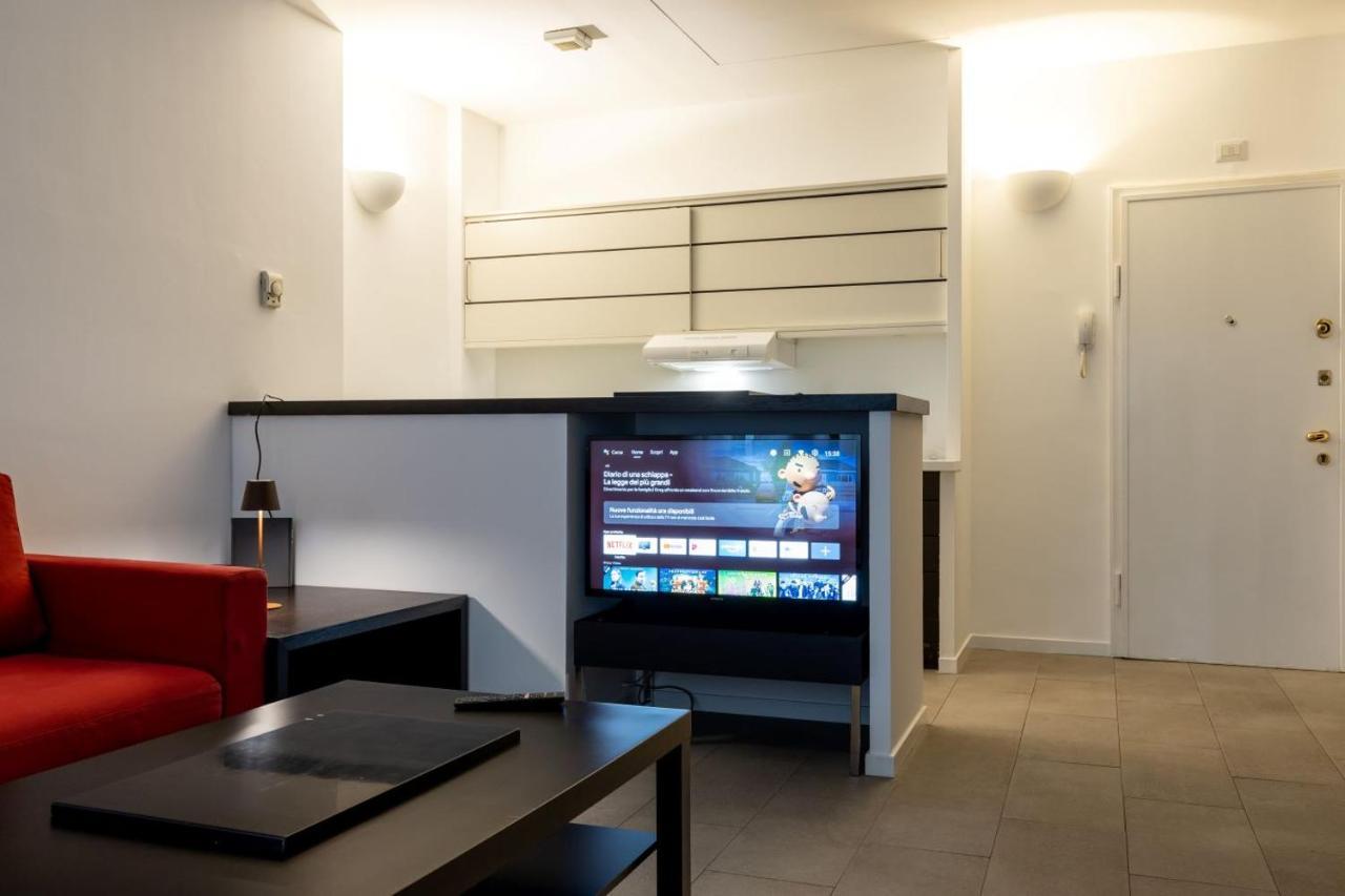 Apartment In Brera-Fatebenefratelli-Porta Nuova-Milano Экстерьер фото
