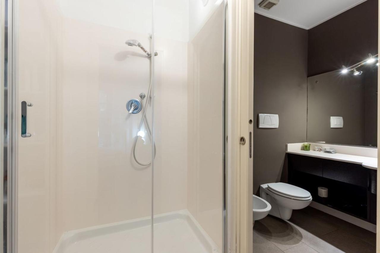 Apartment In Brera-Fatebenefratelli-Porta Nuova-Milano Экстерьер фото