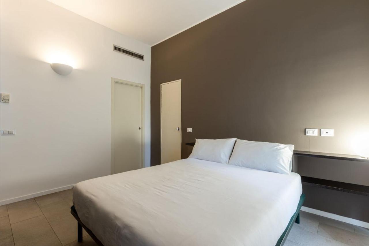Apartment In Brera-Fatebenefratelli-Porta Nuova-Milano Экстерьер фото